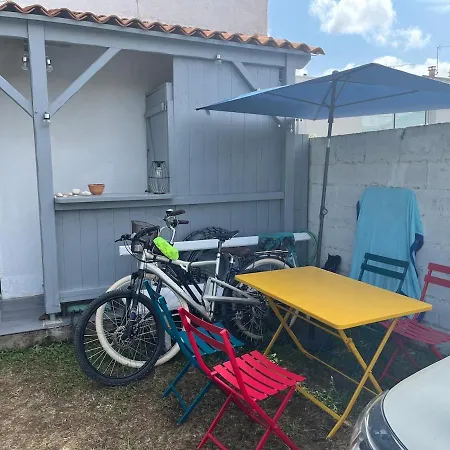 Maisonnette Au Pied Du Marche Et Proche De La Lägenhet Saint-Georges-de-Didonne