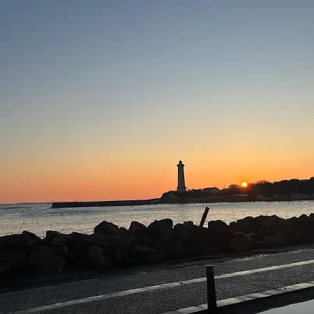 דירה Maisonnette Au Pied Du Marche Et Proche De La