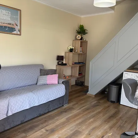 Апартаменты Maisonnette Au Pied Du Marche Et 300 M De La